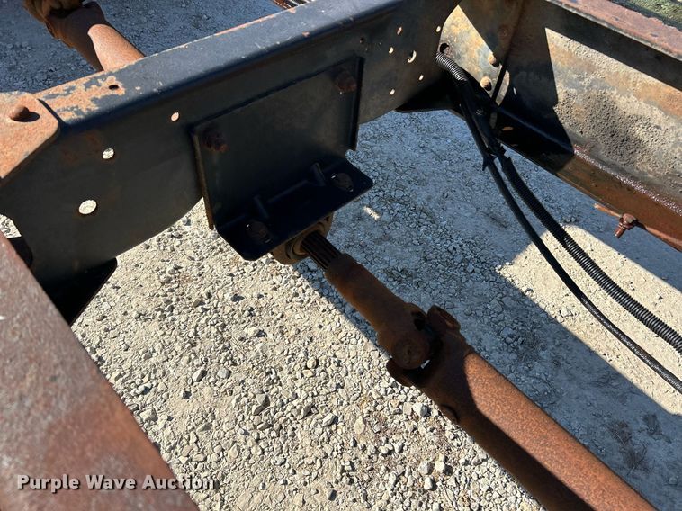 image for item EK4077 1993 GMC TopKick LoPro truck cab and chassis