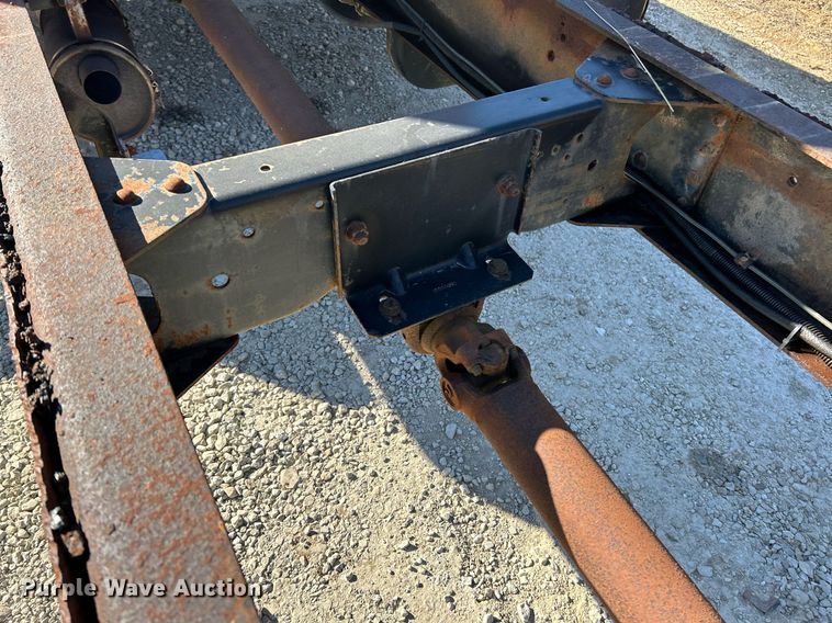 image for item EK4077 1993 GMC TopKick LoPro truck cab and chassis