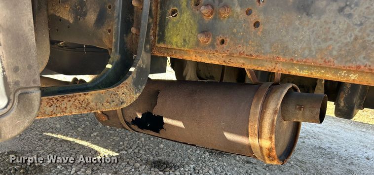 image for item EK4077 1993 GMC TopKick LoPro truck cab and chassis