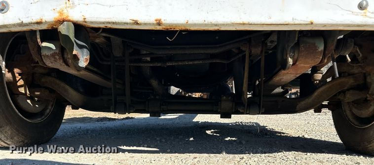 image for item EK4077 1993 GMC TopKick LoPro truck cab and chassis