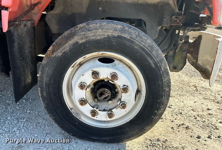 image for item EK4077 1993 GMC TopKick LoPro truck cab and chassis