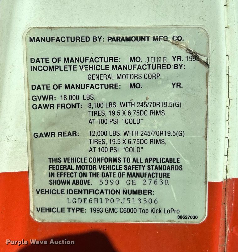 image for item EK4077 1993 GMC TopKick LoPro truck cab and chassis