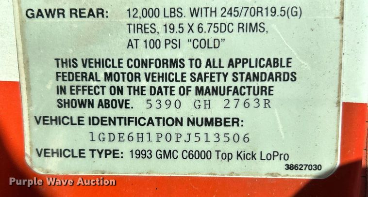 image for item EK4077 1993 GMC TopKick LoPro truck cab and chassis