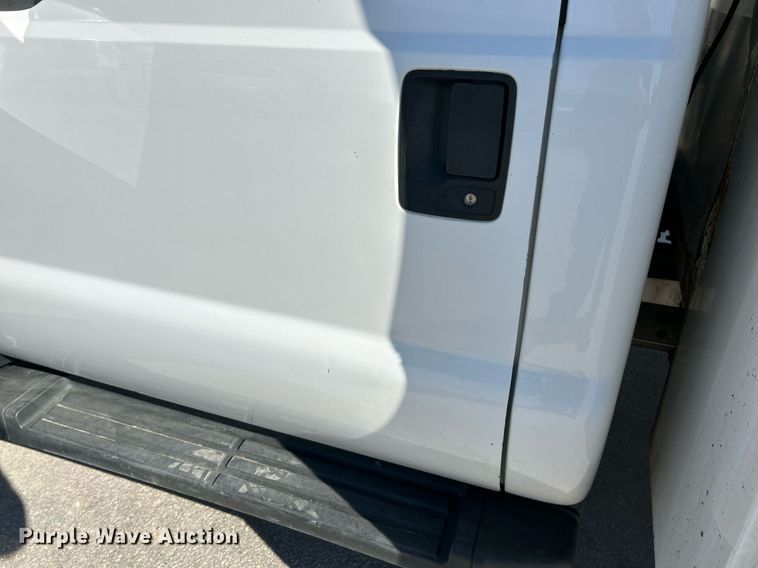 image for item EK4081 2013 Ford F550 Super Duty XL utility / service truck