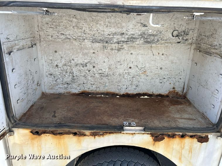 image for item EK4081 2013 Ford F550 Super Duty XL utility / service truck