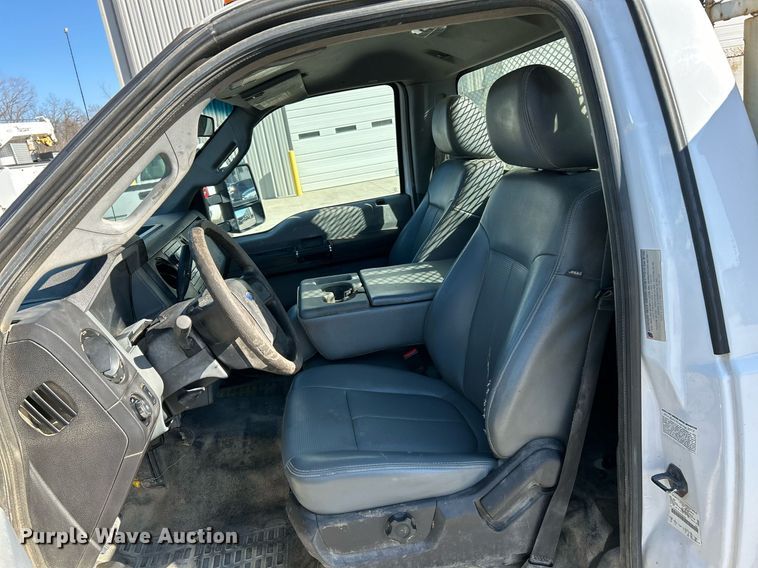 image for item EK4081 2013 Ford F550 Super Duty XL utility / service truck