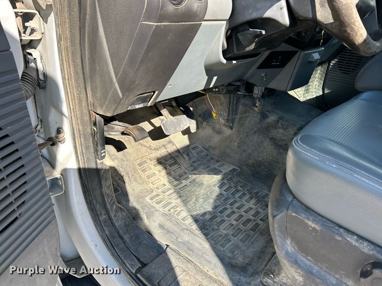 image for item EK4081 2013 Ford F550 Super Duty XL utility / service truck