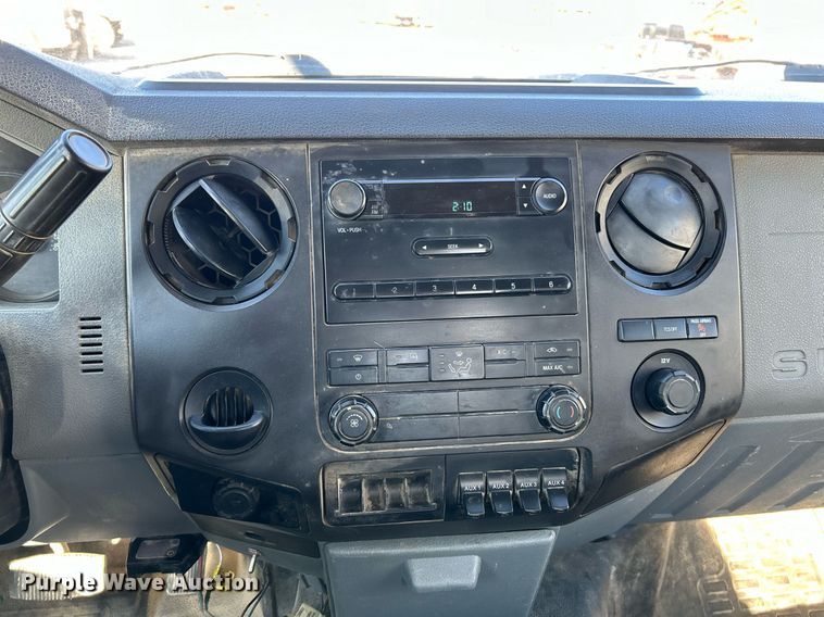 image for item EK4081 2013 Ford F550 Super Duty XL utility / service truck