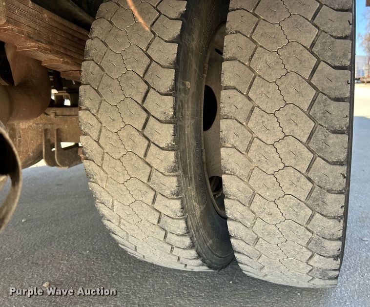 image for item EK4081 2013 Ford F550 Super Duty XL utility / service truck