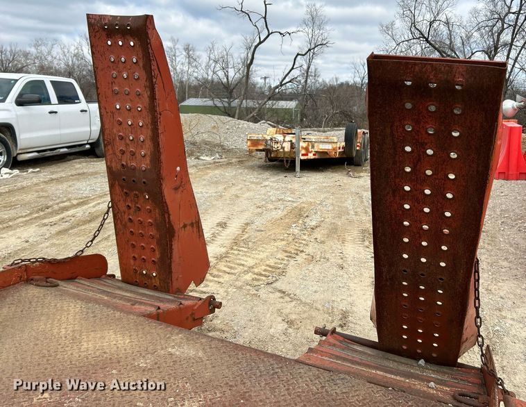 image for item EK4085 1993 Belshe T-1 equipment trailer