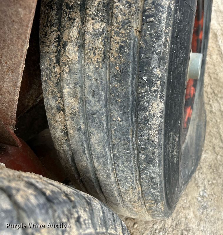 image for item EK4085 1993 Belshe T-1 equipment trailer