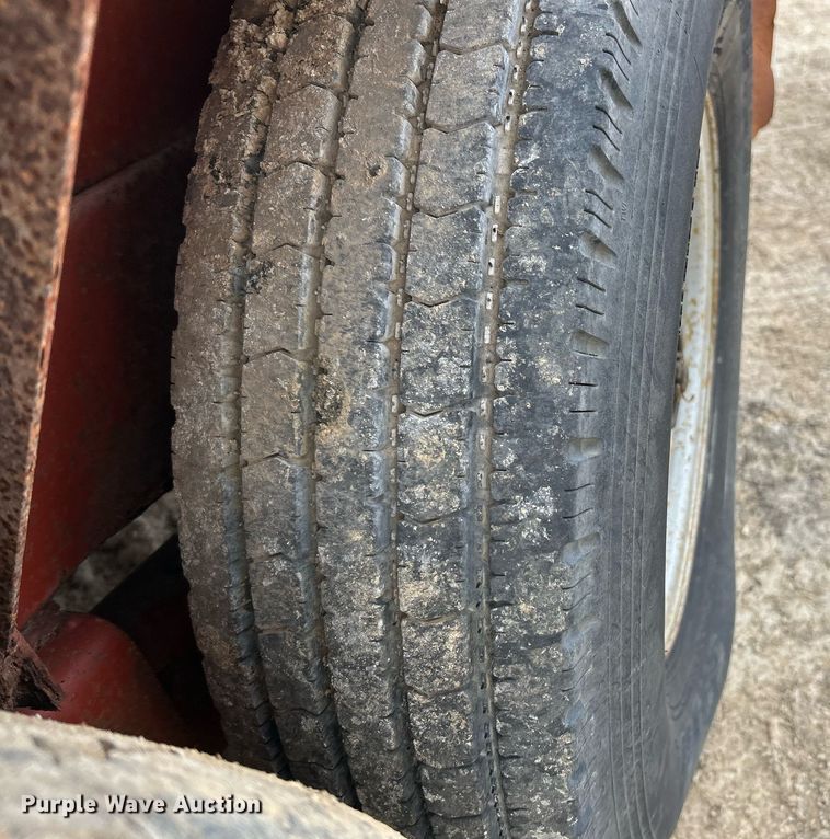 image for item EK4085 1993 Belshe T-1 equipment trailer