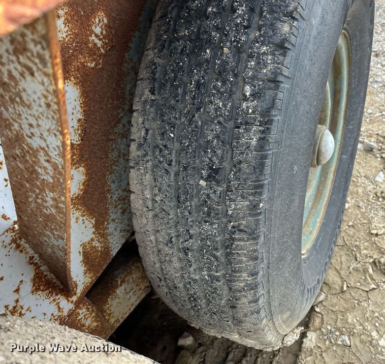 image for item EK4086 2000 Brooks Brothers equipment trailer