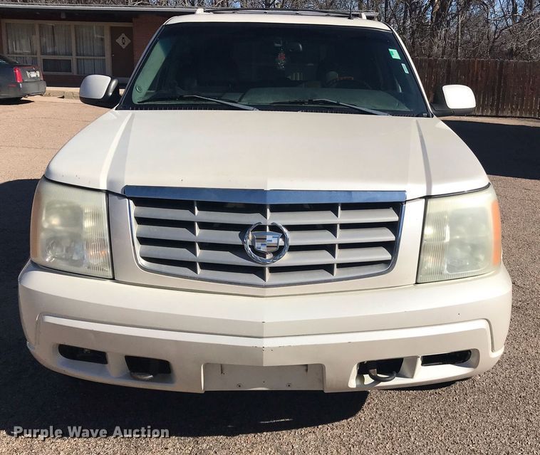 image for item HU9476 2002 Cadillac  Escalade SUV