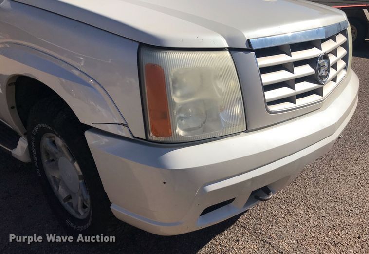 image for item HU9476 2002 Cadillac  Escalade SUV