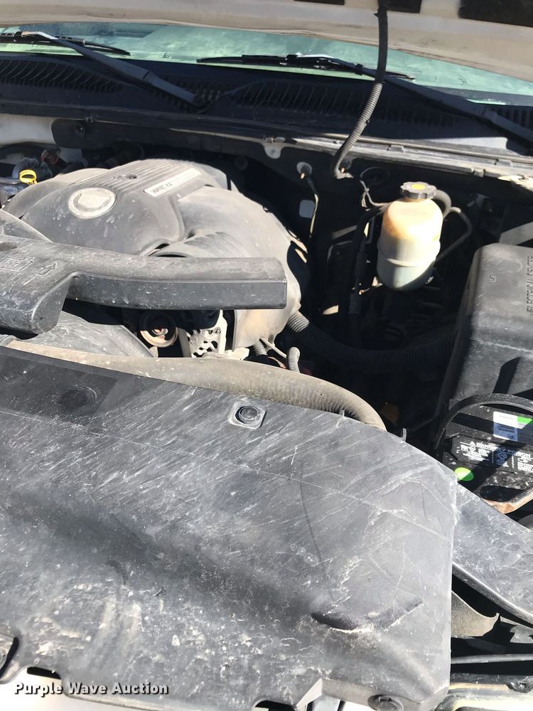 image for item HU9476 2002 Cadillac  Escalade SUV