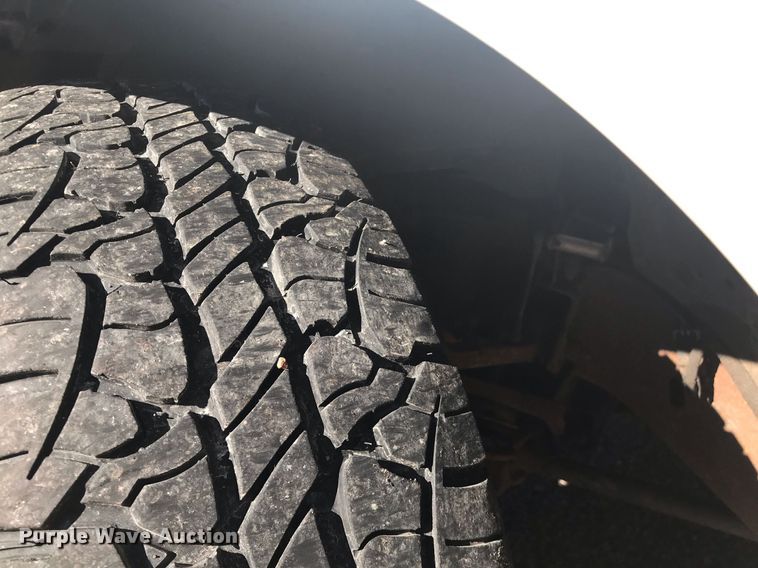 image for item HU9476 2002 Cadillac  Escalade SUV