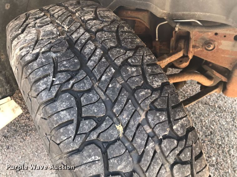 image for item HU9476 2002 Cadillac  Escalade SUV