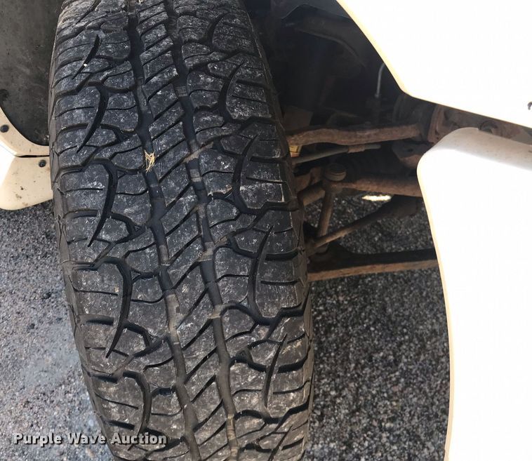 image for item HU9476 2002 Cadillac  Escalade SUV