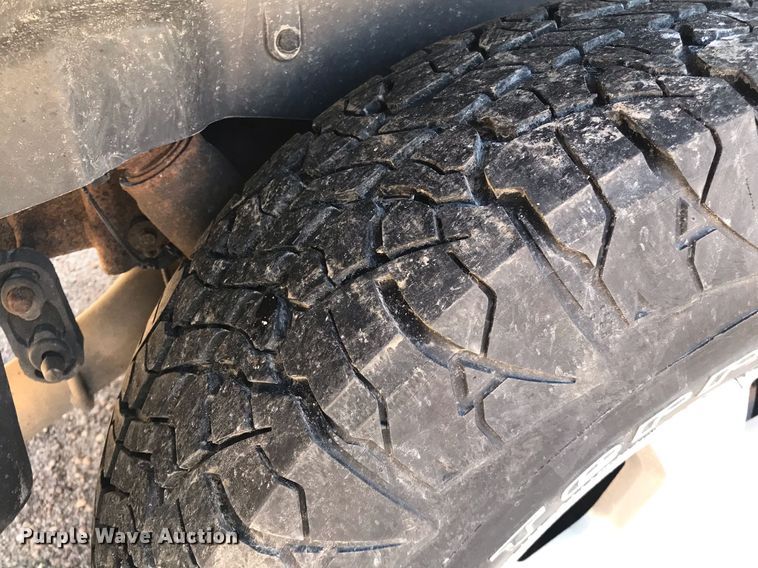 image for item HU9476 2002 Cadillac  Escalade SUV