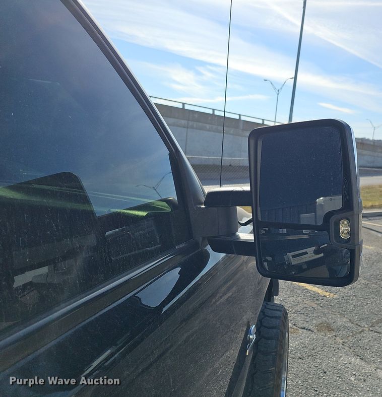 image for item IO9849 2001 Chevrolet 1500 pickup truck