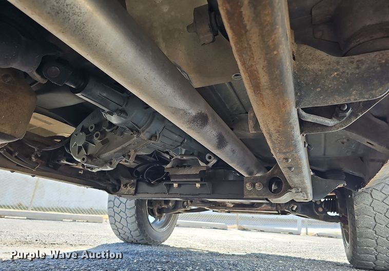 image for item IO9849 2001 Chevrolet 1500 pickup truck