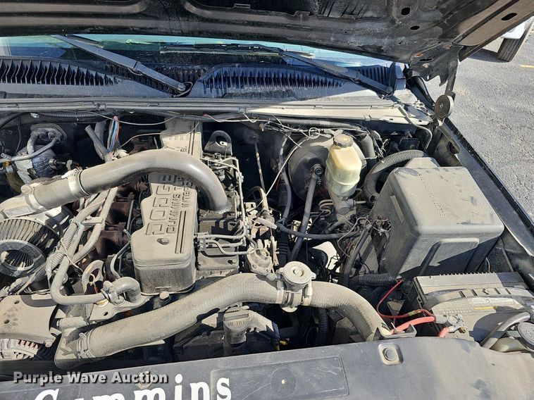 image for item IO9849 2001 Chevrolet 1500 pickup truck