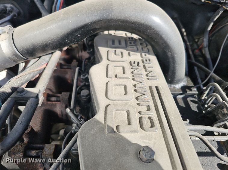 image for item IO9849 2001 Chevrolet 1500 pickup truck