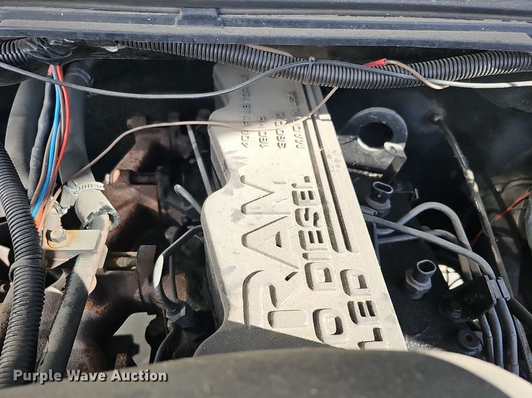 image for item IO9849 2001 Chevrolet 1500 pickup truck