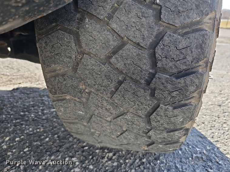 image for item IO9849 2001 Chevrolet 1500 pickup truck