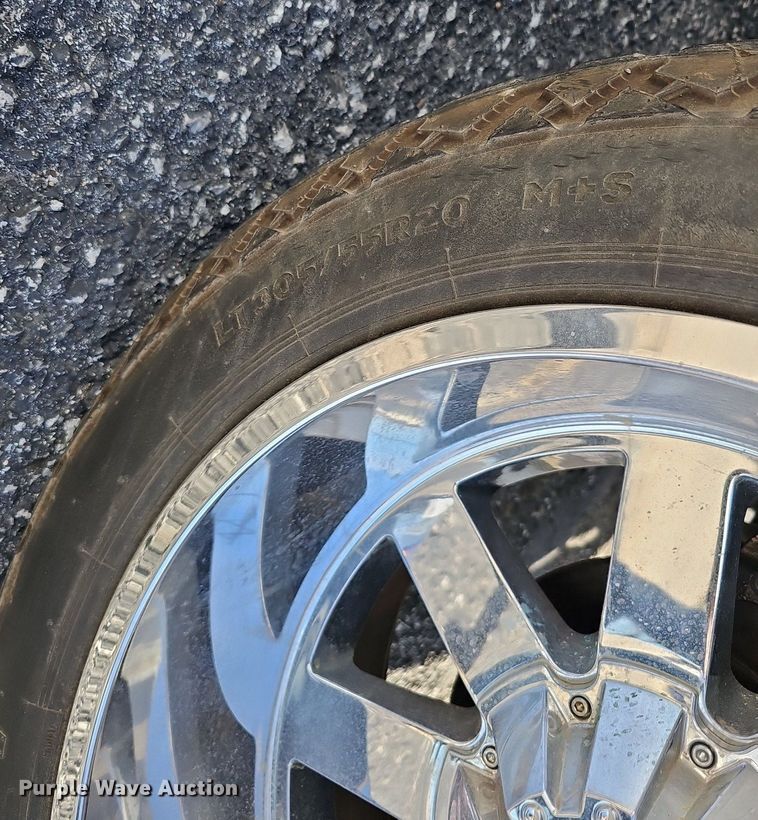 image for item IO9849 2001 Chevrolet 1500 pickup truck