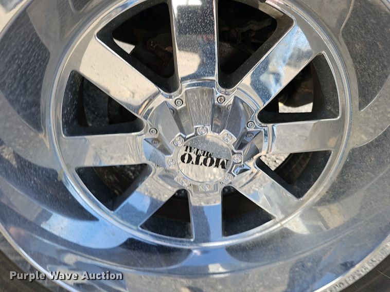 image for item IO9849 2001 Chevrolet 1500 pickup truck