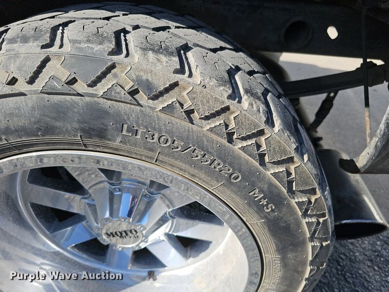 image for item IO9849 2001 Chevrolet 1500 pickup truck