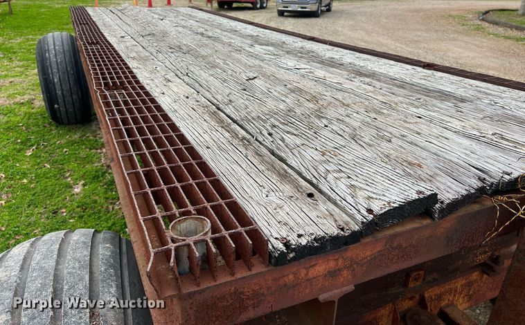 image for item KV9839 Knowles hay trailer