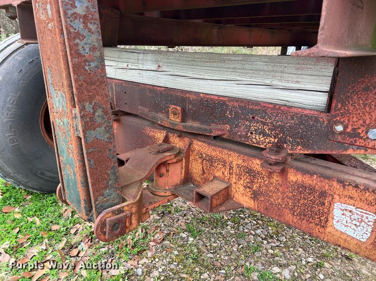 image for item KV9839 Knowles hay trailer