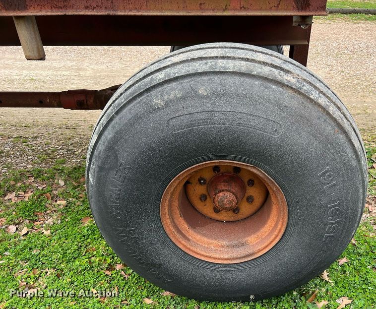 image for item KV9839 Knowles hay trailer