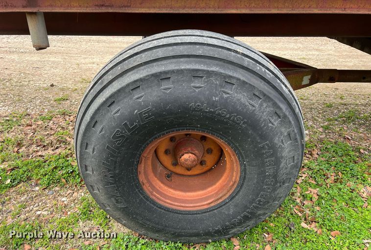 image for item KV9839 Knowles hay trailer