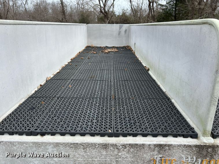 image for item KV9840 2000 Fire Wagons tank trailer