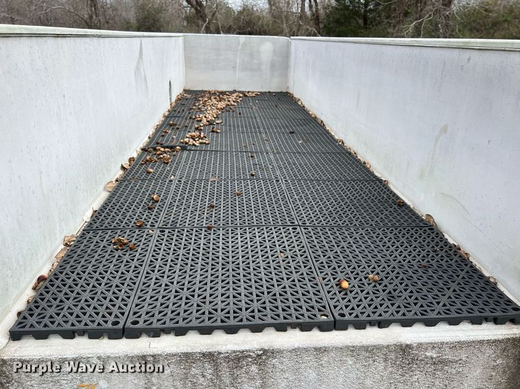 image for item KV9840 2000 Fire Wagons tank trailer