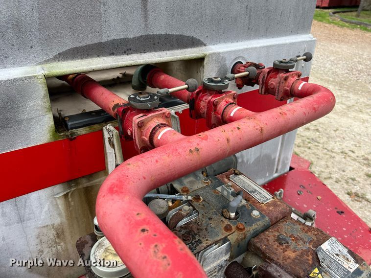 image for item KV9840 2000 Fire Wagons tank trailer