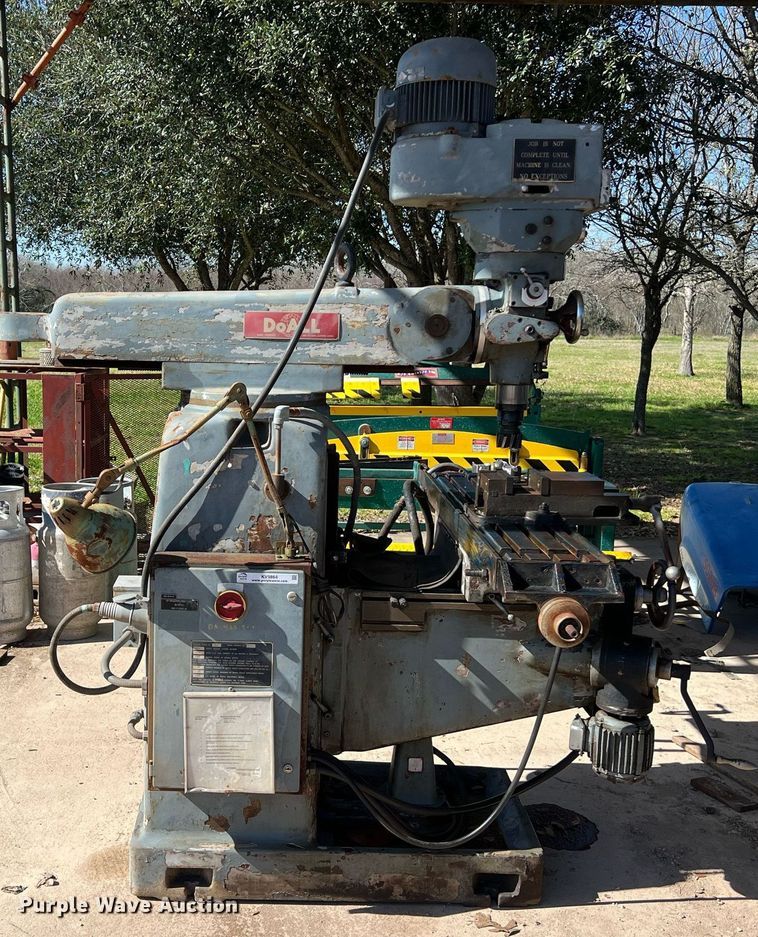 image for item KV9864 DoALL 1928 milling machine