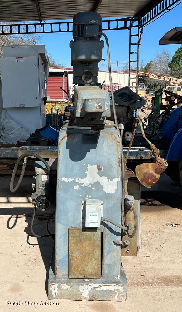 image for item KV9864 DoALL 1928 milling machine