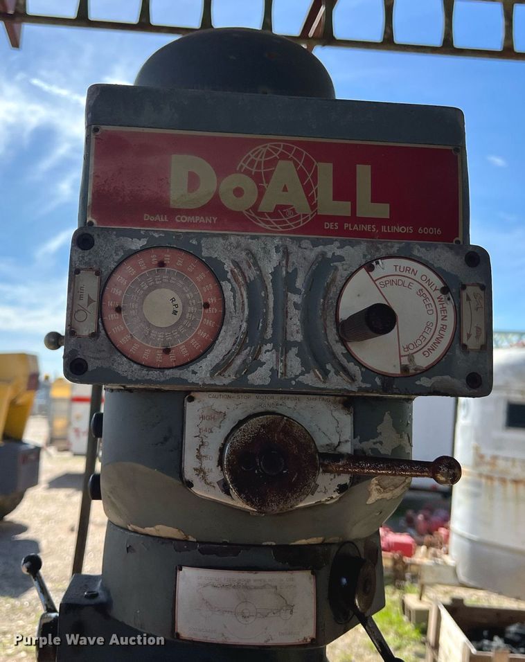 image for item KV9864 DoALL 1928 milling machine