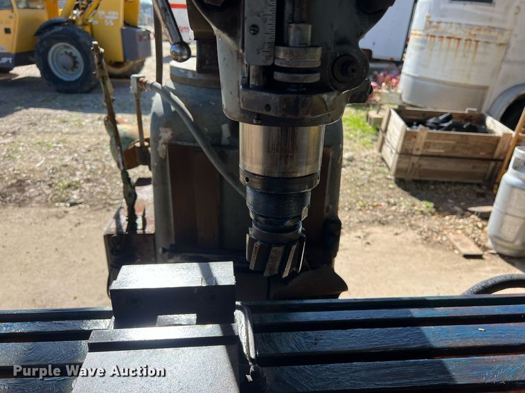 image for item KV9864 DoALL 1928 milling machine