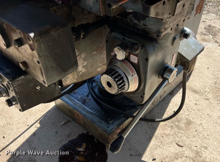 image for item KV9864 DoALL 1928 milling machine