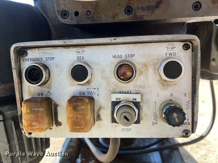 image for item KV9864 DoALL 1928 milling machine