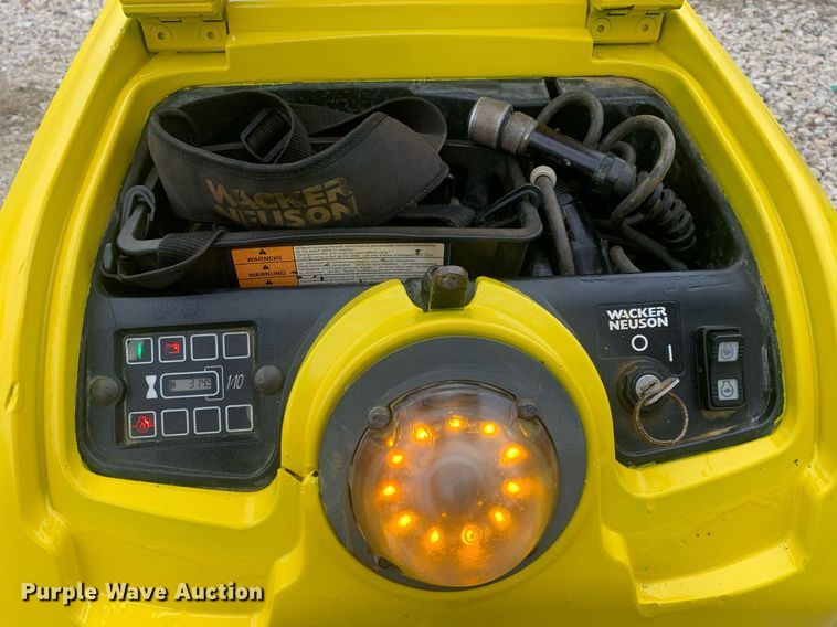 image for item KX9787 2017 Wacker Neuson RTSC3 trench compactor