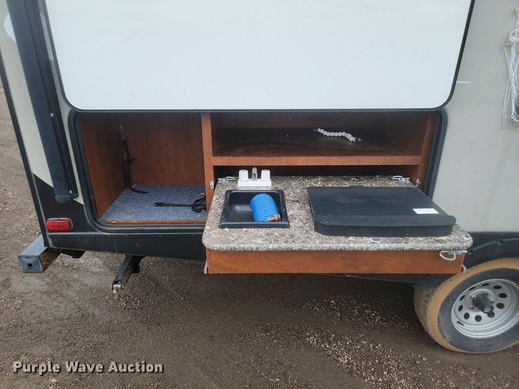 image for item LA9605 2016 Keystone  Passport 2400BH camper