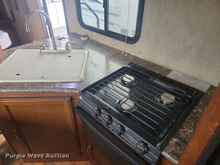 image for item LA9605 2016 Keystone  Passport 2400BH camper