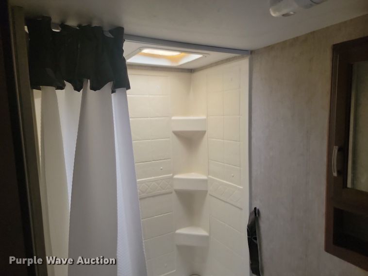 image for item LA9605 2016 Keystone  Passport 2400BH camper